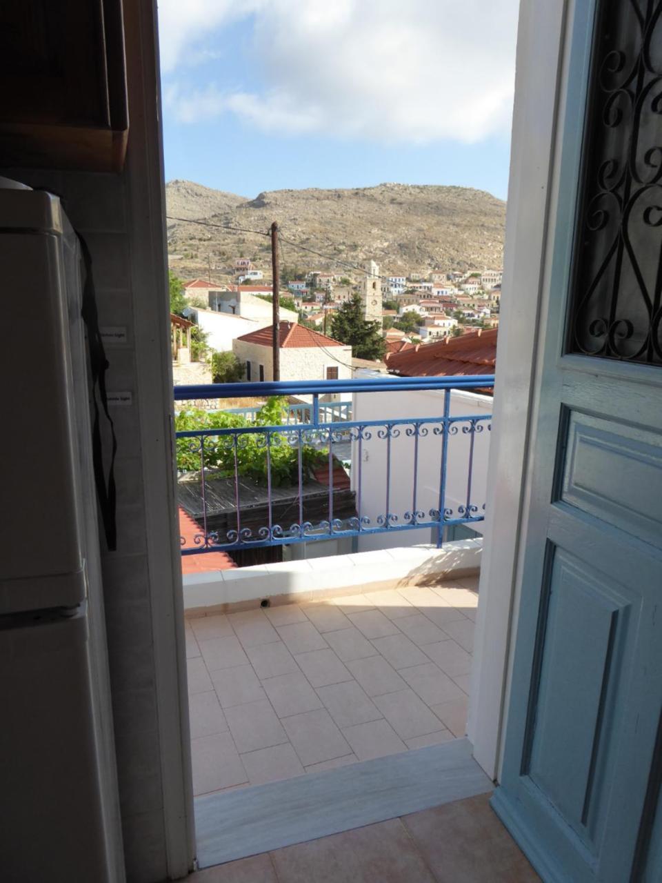 Villa Yorgos Chalki Town Luaran gambar
