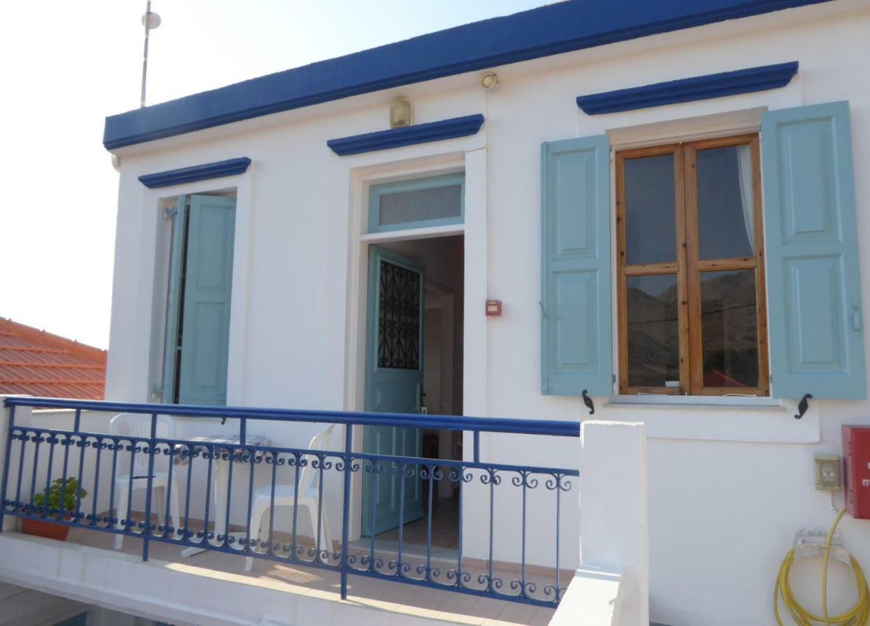 Villa Yorgos Chalki Town Luaran gambar